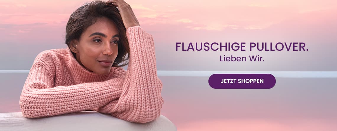 Flauschige Pullover. Lieben Wir. Frau in rosa Pullover lehnt sich auf eine Armlehne. Jetzt shoppen.