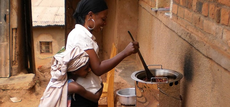 Kochöfen-Projekt in Ruanda